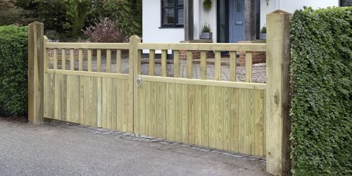 Hampton Driveway Gate
