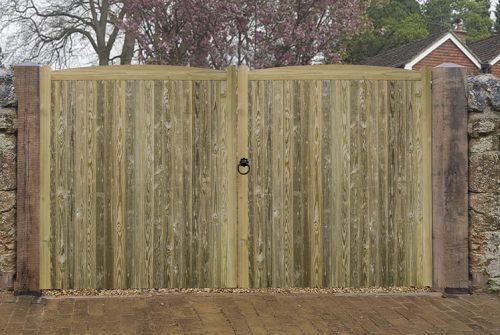 Wellow Pressure Treated Driveway Gate